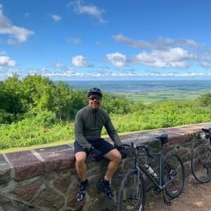 Meet your Posher, Luis